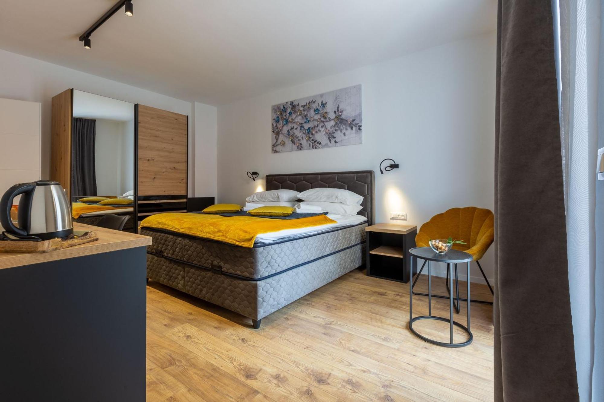 2M Exclusive Rooms Zadar Eksteriør billede
